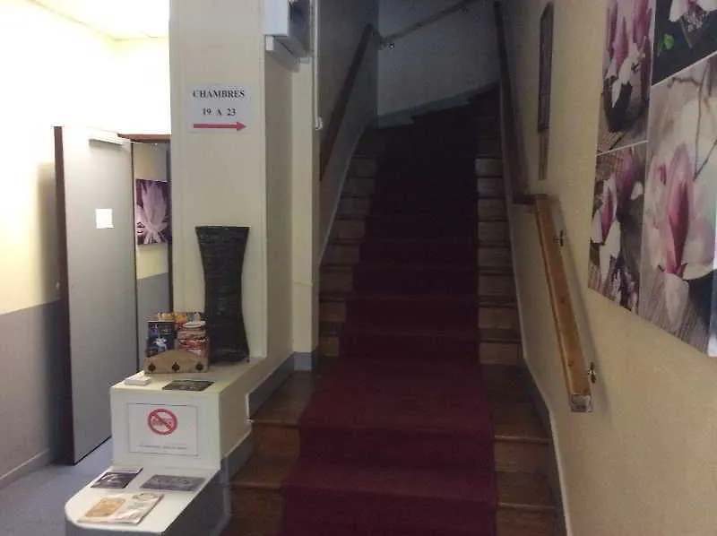 季内酒店 博韦